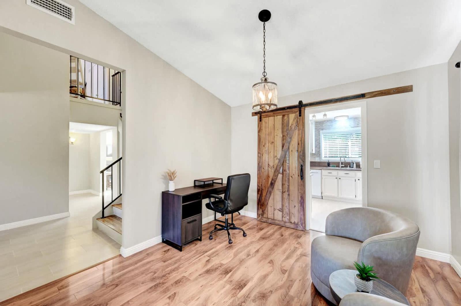 Bright Fun Spacious Home With Pool 라스베이거스 외부 사진
